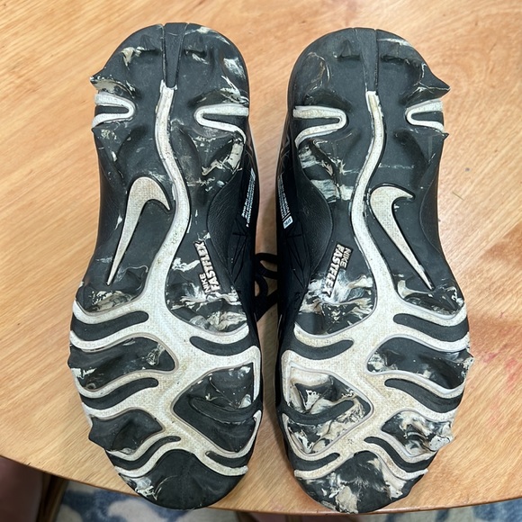 COPY - Nike Softball Cleats - Picture 5 of 5